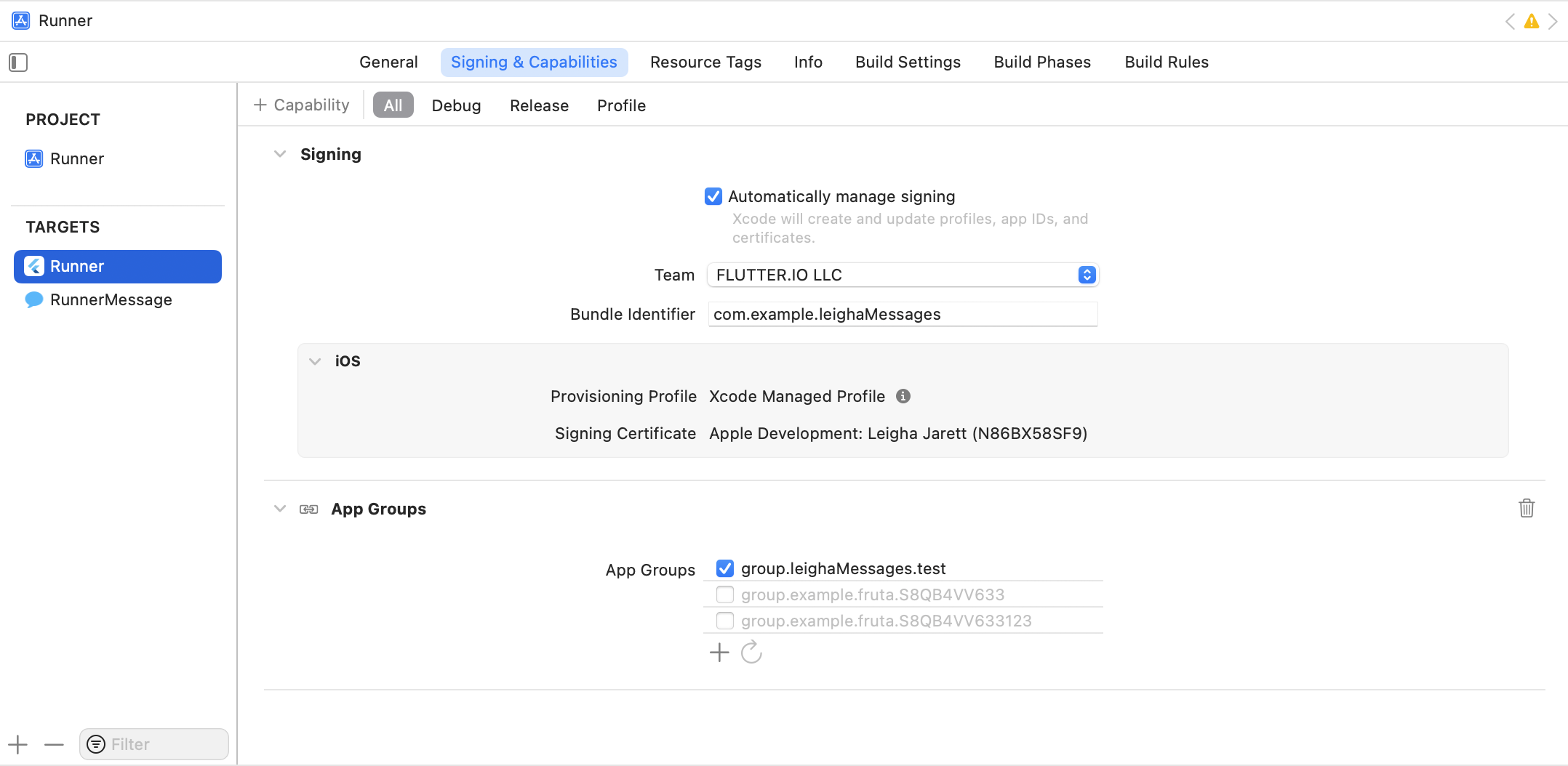 Selecting an App Group within an Xcode Runner target configuration.